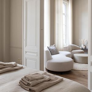 Suite met een Slaapkamer en een King Size Bed